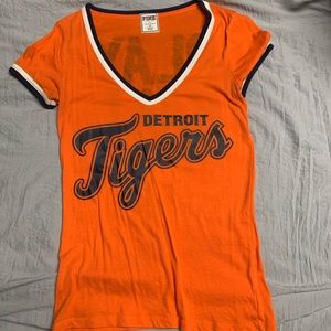 Victoria’s Secret pink Detroit tigers t-shirt